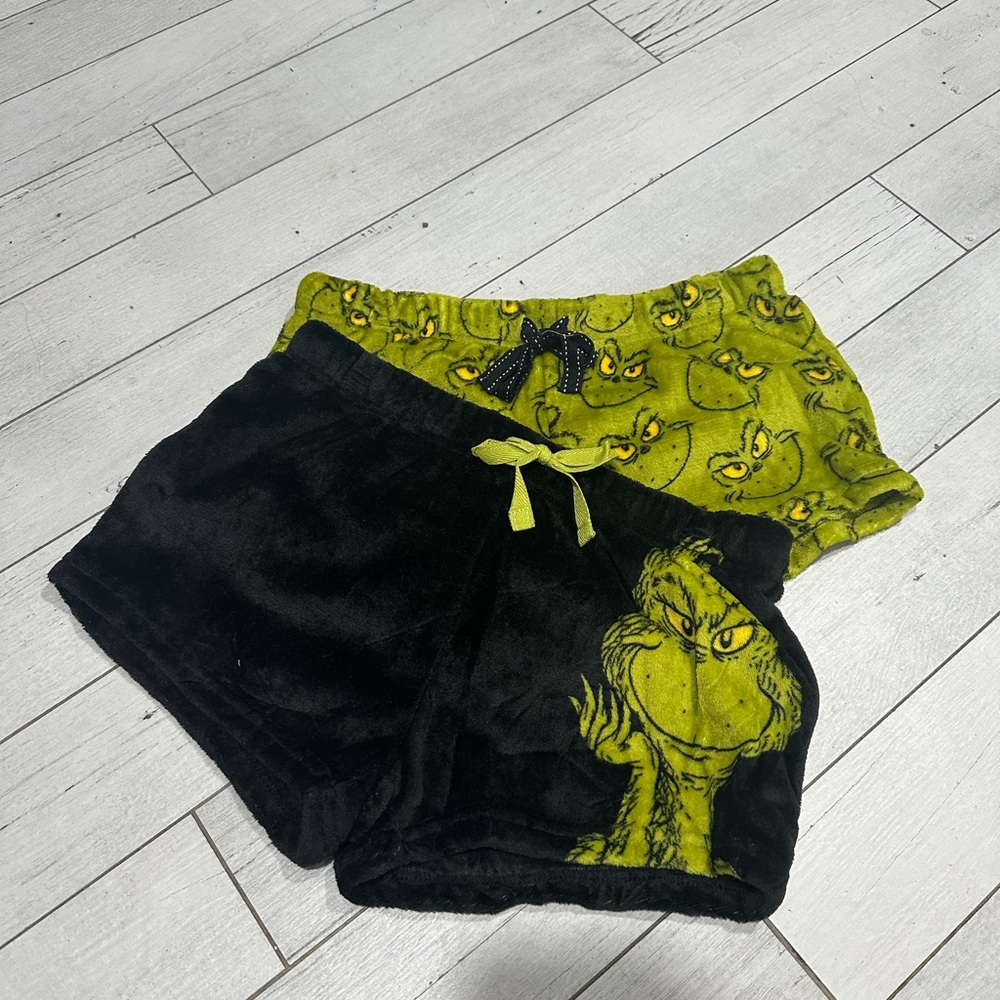 Grinch Women's Shorts Set - Black and Green